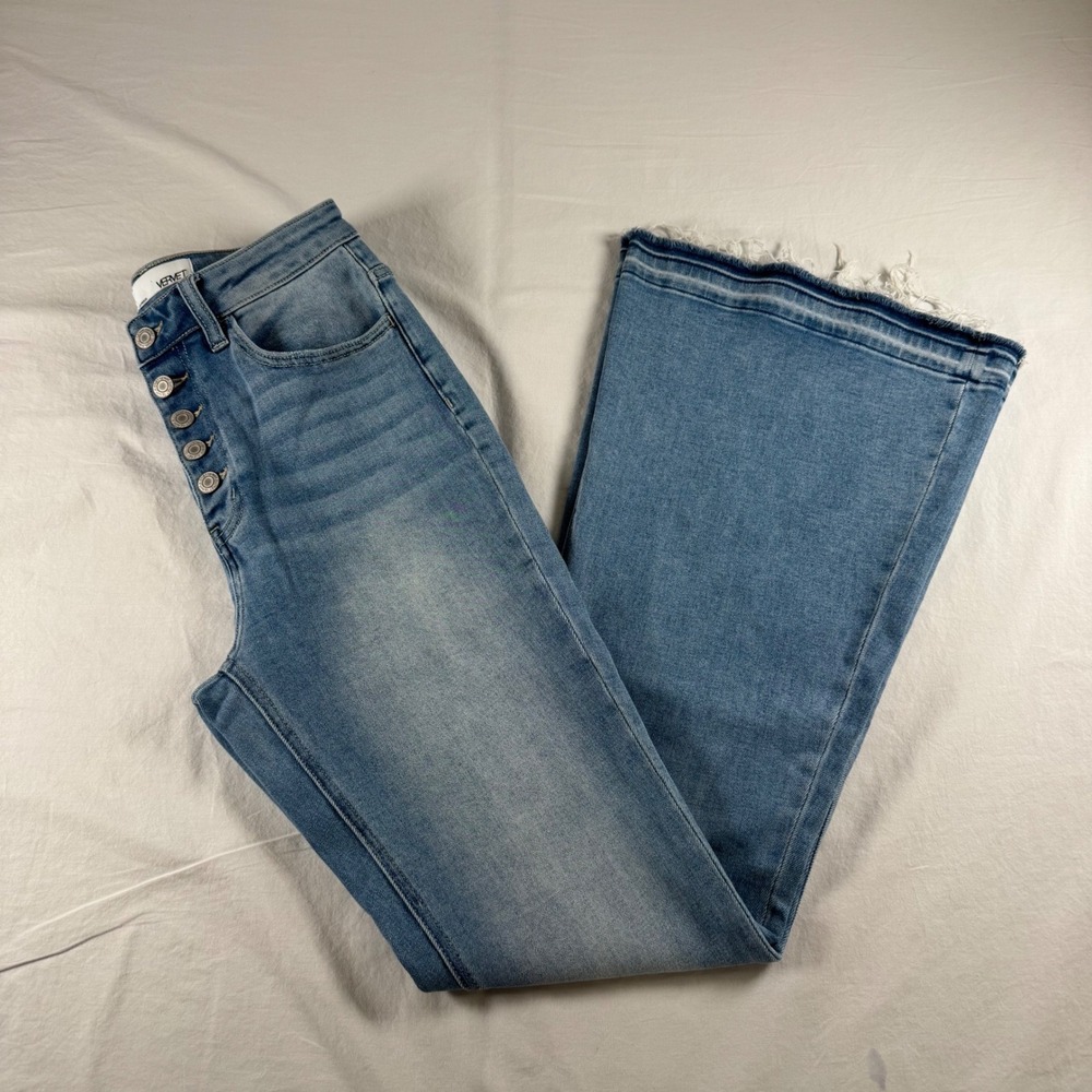 Vervet Women's Size 27 Light Blue Button Fly Raw Hem Flare Jeans V2630